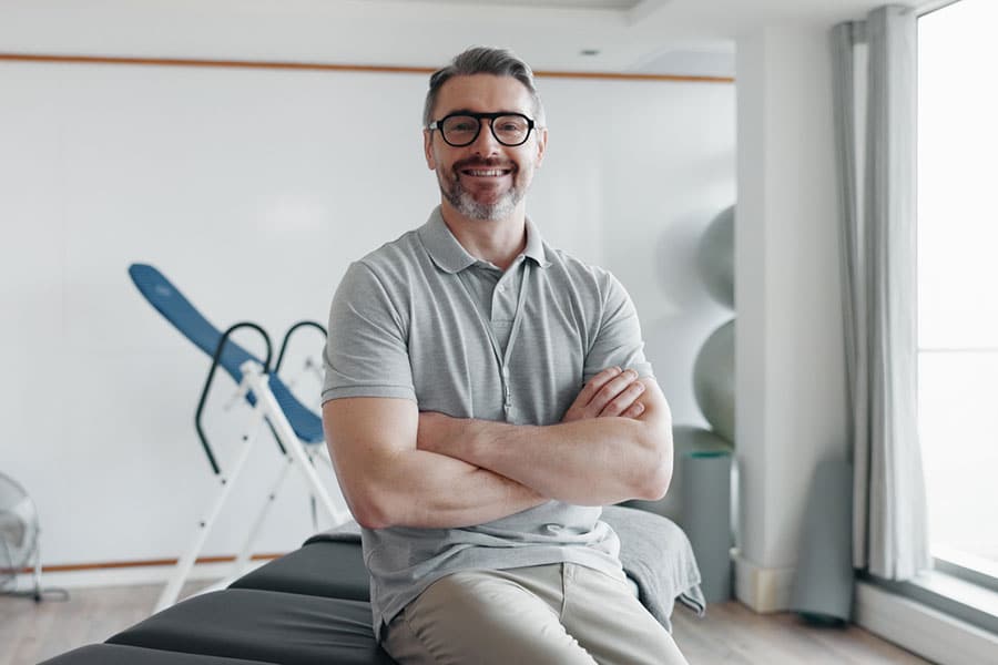 PT Using Dry Needling Therapy in Sterling Heights MI